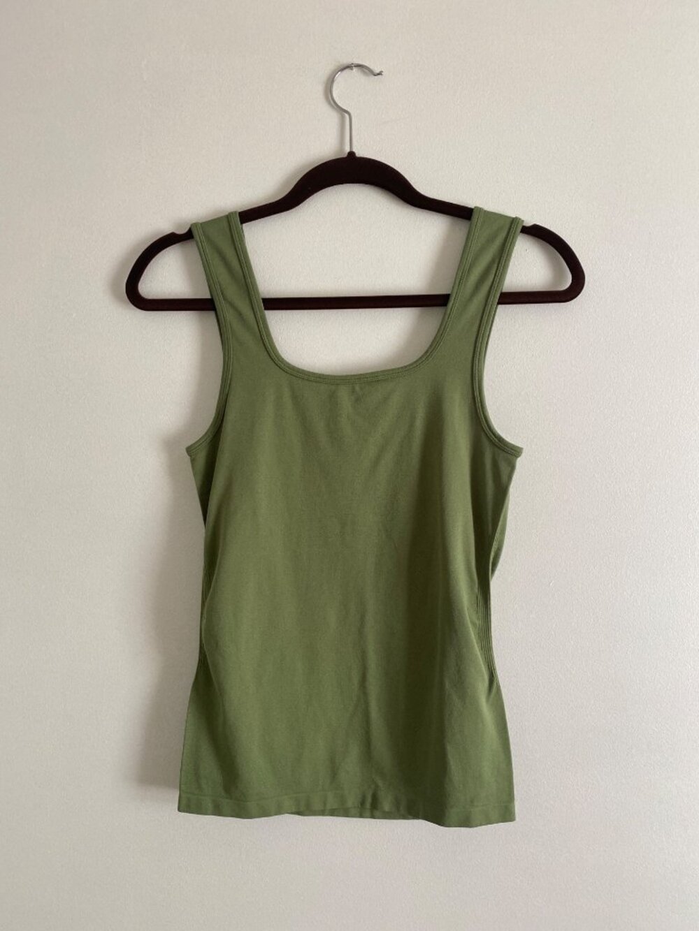 Chances R Olive Green Tank Top Stretchy Scoop Neck Size M/L - Picture 4 of 5
